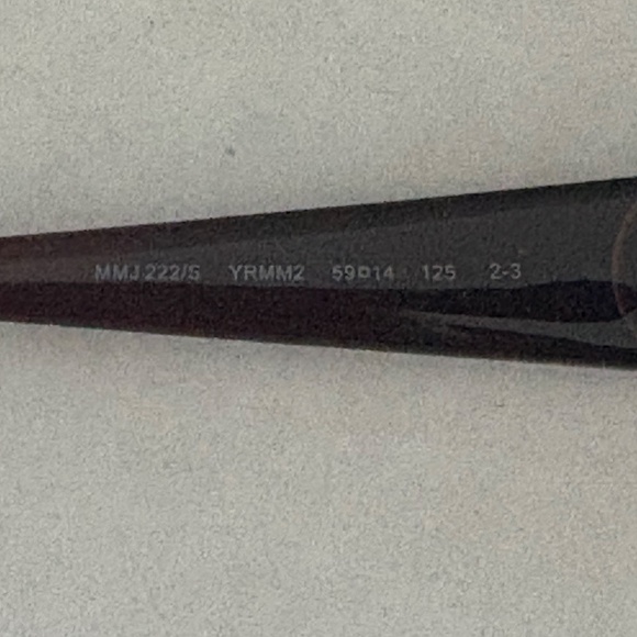 Marc By MARC JACOBS Women's Sunglasses. - Picture 5 of 11